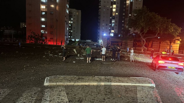 سقوط صواريخ في حيفا ..20 صاروخا أطلقت من لبنان