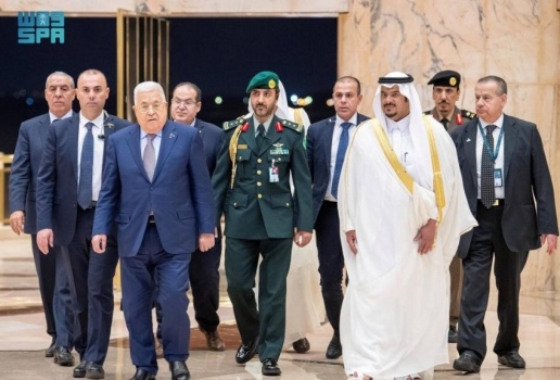 الرئيس يصل الرياض للمشاركة بأعمال القمة العربية الإسلامية المشتركة