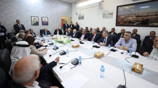 رئيس الوزراء: المرحلة تتطلب مسؤولية جماعية وتوحيد الجهود الوطنية الداخلية