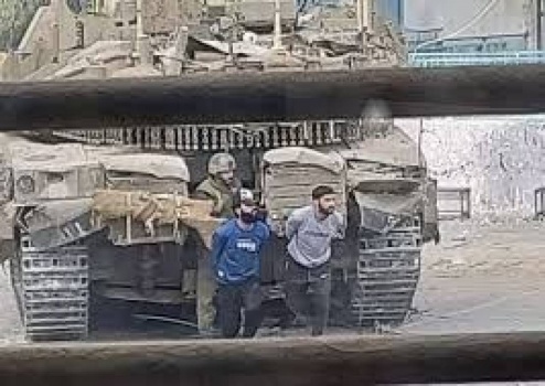 استخدمهما الجيش دروعا بشرية.. الكشف عن إعدام فلسطيني ونجله بعد اعتقالهما من خانيونس