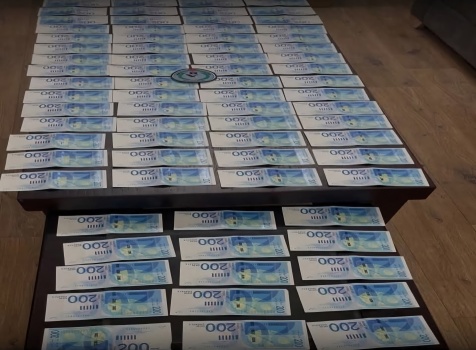 الشرطة تكشف ملابسات سرقة 300 ألف شيكل من منزل مواطن في بيت لحم