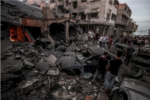 هآرتس: الجيش أجبر 96 ألف فلسطيني على مغادرة مخيم جباليا بالقوة