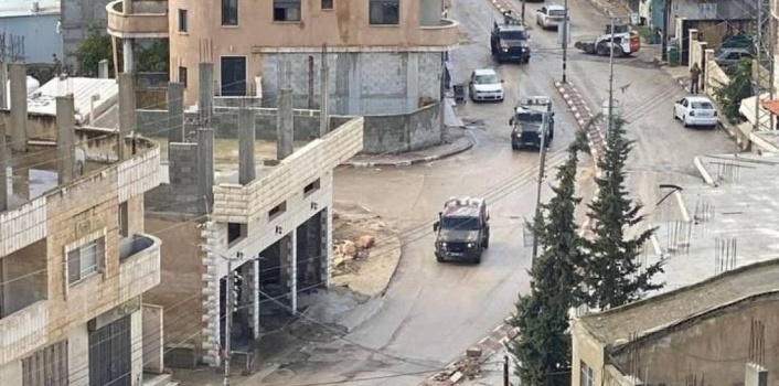 اشتباكات وإطلاق نار.. قوات الاحتلال تعتقل عددا من الفلسطينيين في الضفة