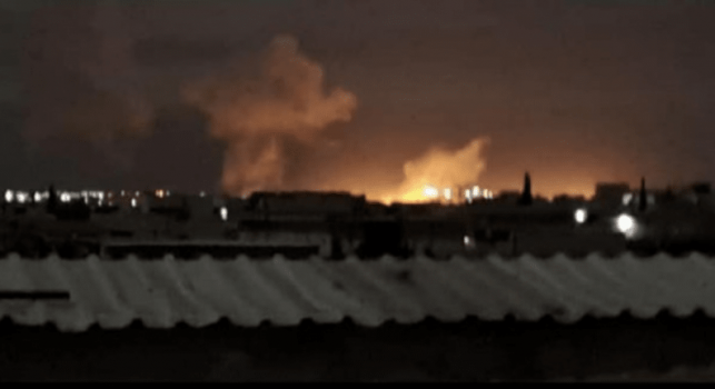 كأنها هزة أرضية".. عدوان اسرائيلي واسع على معامل الدفاع للجيش السوري قرب حلب