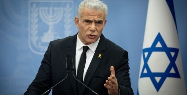 لابيد: الوقت ينفد ويجب إعادة جميع الأسرى في أسرع وقت