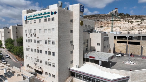 لالتزامه بأعلى معايير الجودة في تقديم الخدمات الجراحية.. المركز الجامعي لجراحة الكلى والمسالك البولية في مستشفى النجاح الوطني الجامعي يجدد اعتماد SRC العالمي