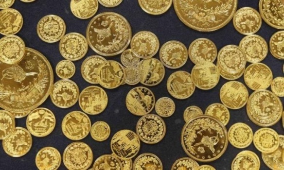 الذهب يلامس قمة غير مسبوقة بدعم إقبال على أصول الملاذ الآمن هربا من أثر الرسوم الجمركية