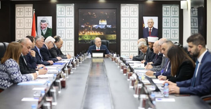 مجلس الوزراء يوصي للرئيس عباس بتحديث "قانون الدين العام" ويعلن عن يومي عطلة رسمية