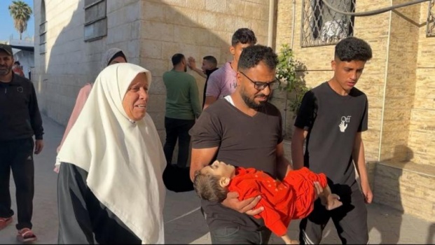 استشهاد طفل في غزة جراء سوء التغذية... سياسة التجويع الإسرائيلية مستمرة