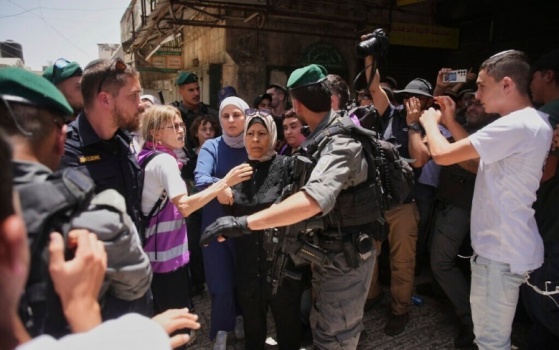في ذكرى احتلال القدس.. "رقصة الأعلام" تتحول إلى استعراض عنصري واعتداءات على المقدسيين