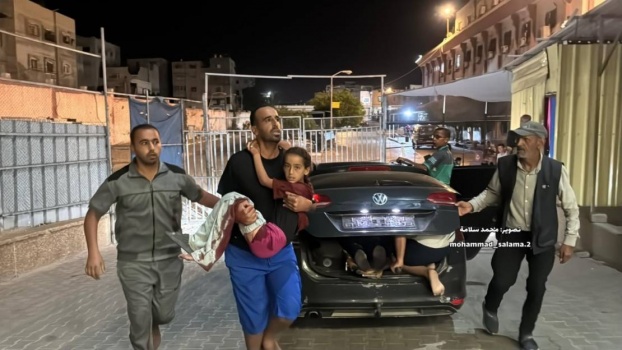 عشرات الشهداء والإصابات في مجزرة مساعدات جديدة بقطاع غزة