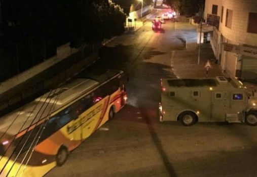 إصابة جندي إسرائيلي بتفجير عبوة محلية خلال اقتحام قبر يوسف شرق نابلس