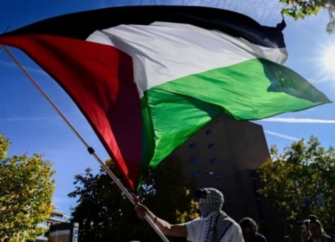 مالطا تعتزم الاعتراف بدولة فلسطينية في سبتمبر وكندا تدرس امكانية اعترافها بالدولة الفلسطينية "إذا رفضت إسرائيل وقف إطلاق النار في غزة
