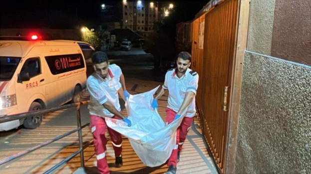 بعد يوم دامٍ في غزة.. الاحتلال يواصل غاراته العنيفة وتفجيره للمنازل مخلفا مزيدا من الشهداء والجرحى