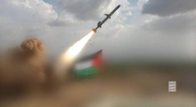 صاروخ يمني يوقف الطيران في مطار اللد