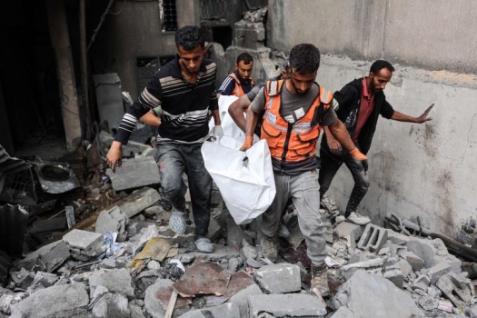 خرق جديد لوقف إطلاق النار: 4 شهداء وقصف مدفعي مكثف على شرق قطاع غزة