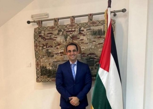 بعد أقل من 5 شهور فقط من اعتماده .. إنهاء مهام سفير فلسطين في ألبانيا سامي مهنا اعتبارًا من الأول من الشهر المقبل