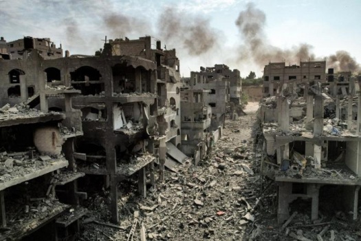 مصادر عبرية: "إسرائيل" توافق على تحمل تكلفة إزالة ركام غزة