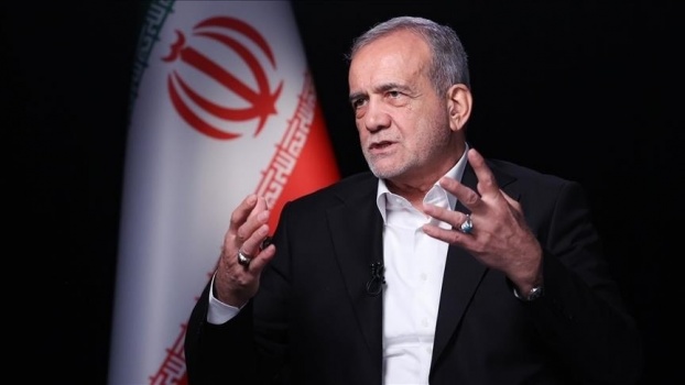 الرئيس الإيراني: راتبي ألف دولار بعد أن كانت الرواتب بالآلاف