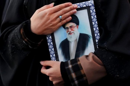 مجلس خبراء القيادة في إيران يختار مرشدًا جديدًا خلفًا لخامنئي