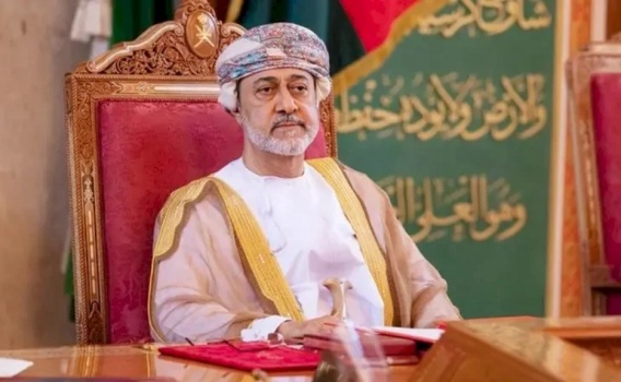 سلطان عُمان لـ الرئيس الإيراني: سنتخذ الإجراءات كافة للحفاظ على أمننا واستقرارنا