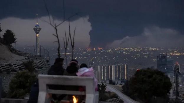 أسعار النفط تقفز فوق 112 دولارا للبرميل