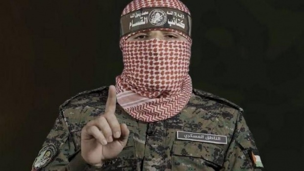أبو عبيدة يشيد بالضربات الإيرانية في عمق الكيان ويعتبرها ردًا على العدوان بغزة والمنطقة
