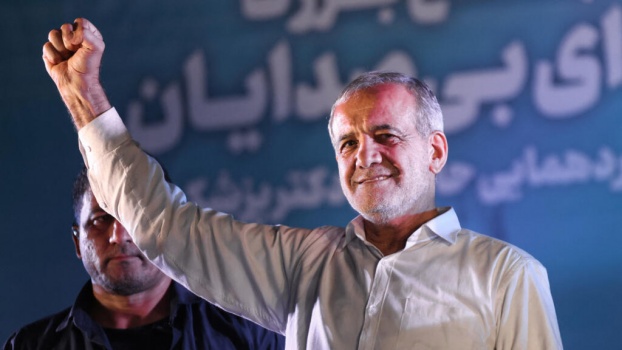 الرئيس الإيراني: أكثر من 14 مليون إيراني مستعدون للتضحية بحياتهم بمن فيهم أنا