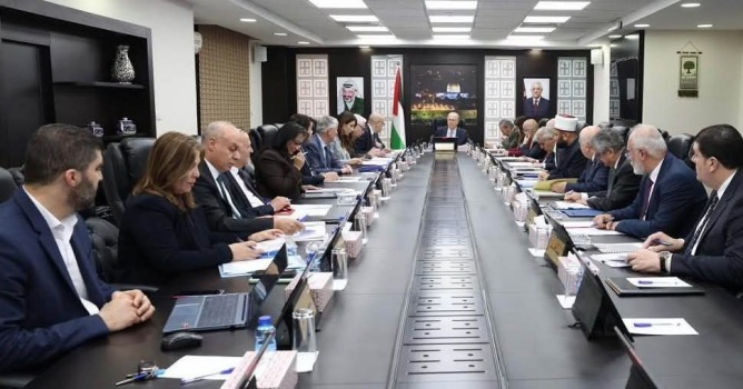الحكومة: جهود مستمرة لتأمين دفعة من الرواتب مطلع الأسبوع القادم