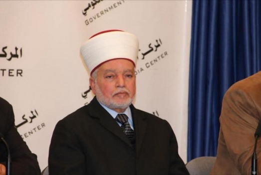المفتي العام يدعو إلى وأد الفتنة في بيت أمر وحقن الدماء