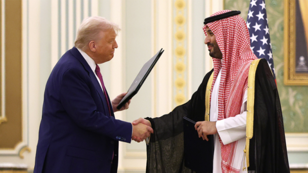 حال توقف الحرب مع إيران.. ترمب يبلغ دولاً عربية برغبته في انضمامها لمعاهدات سلام مع "إسرائيل"