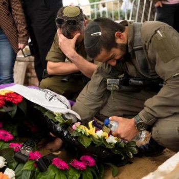 ظناً أنه فلسطيني.. مقتل جندي شارك بحرب غزة برصاص شرطة الاحتلال في "نتانيا"