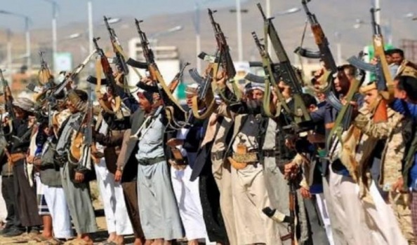 قائد في أنصار الله يتوعد باستهداف مصالح أمريكا في حال تدخلها لجانب السعودية
