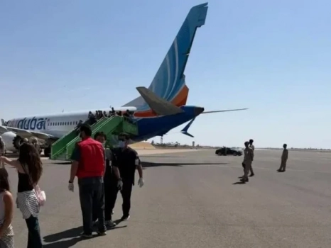 "ما حدث كان خطيرا جدا".. أول تعليق من نتنياهو على حادث طائرة "فلاي دبي"