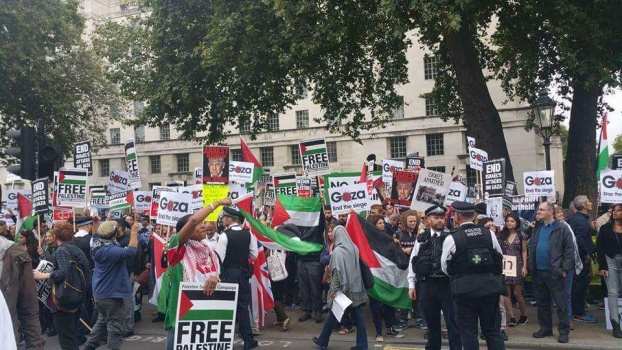 صور / وقفة احتجاجية ضد زيارة رئيس الوزراء الصهيوني" نتنياهو" للعاصمة البريطانية لندن