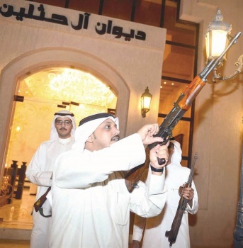أردنيون مع سجن العروس ووالدتها بدلا من العريس ووالده في حال تم اطلاق النار بالعرس