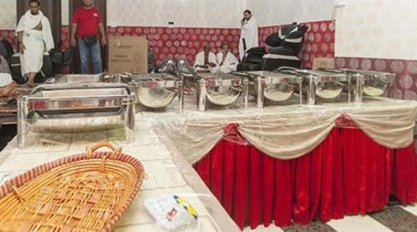 (صور) مخيمات رجال الأعمال في  الحج &laquo;مساج وبوفيه مفتوح وخدمات أخرى&raquo;