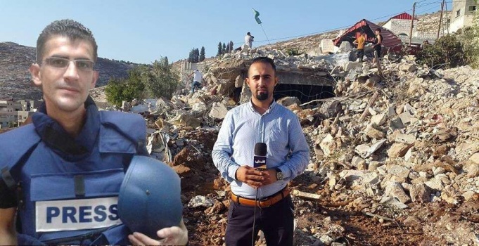 الاحتلال يعتدي على مصور تلفزيون فلسطين ويستولي على معدات صحفية في جنين