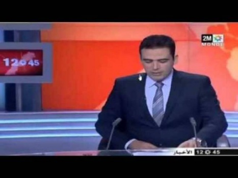 فيديو| مذيع يتعرض لصعقة كهربائية على الهواء مباشرة!