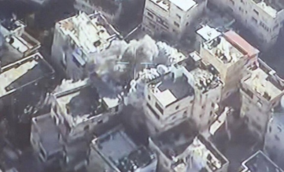 وهل يهزم الشعب الفلسطيني ....  انشاء منزل لعائلة الشهيد ابراهيم العكاري على ايدي المواطنين بعد 24 ساعة من هدم منزلهم