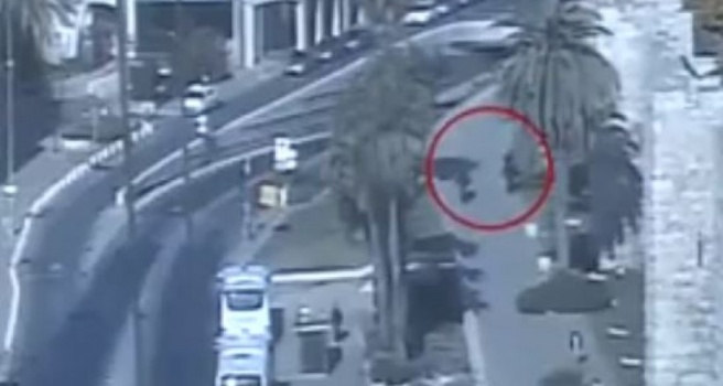بالفيديو : لحظة اعدام الشاب مصعب الغزالي في القدس