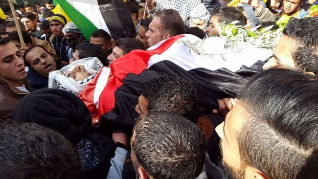 جنين :جماهير غفيرة تشيع جثماني الشهيدين أبو مريم وأبو الوفا