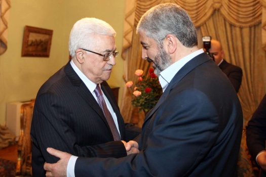 الرئيس يتلقى اتصالا هاتفيا من خالد مشعل