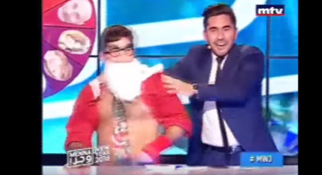 فيديو|أراد مفاجأتها... فوجد نفسه في الاستديو أمام الجمهور !!