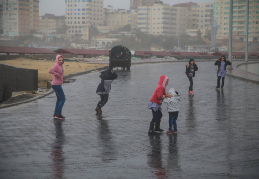 أمطار وعواصف في فلسطين حتى الأحد