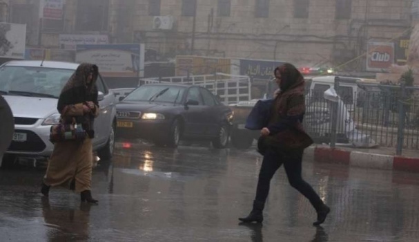 الطقس: هطول أمطار اليوم وبدء منخفض جديد السبت
