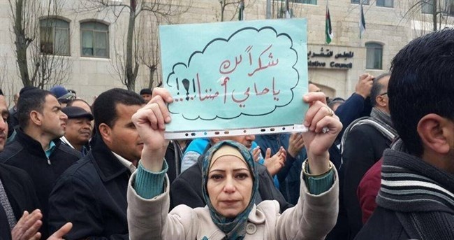 الحكومة: الحوار فقط مع اتحاد المعلمين
