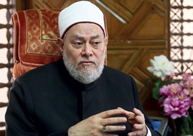 بالفيديو.. علي جمعة: من عشق فتاة وكتم حبه ومات فهو &laquo;شهيد&raquo;