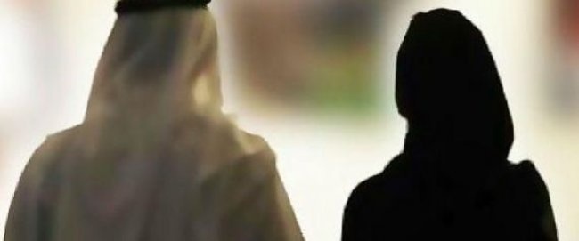 بعد عودتهما من رحلة بالخارج.. مواطنة تطلب الخلع من زوجها