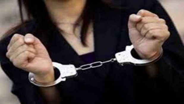 اعتقال فتاة قتلت والدتها في غزة طعنا بالسكين